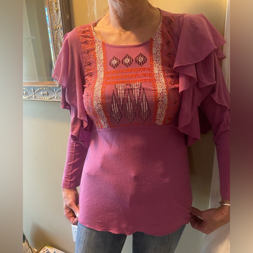 NWOT free people, purple flowing top with beautiful embroidery